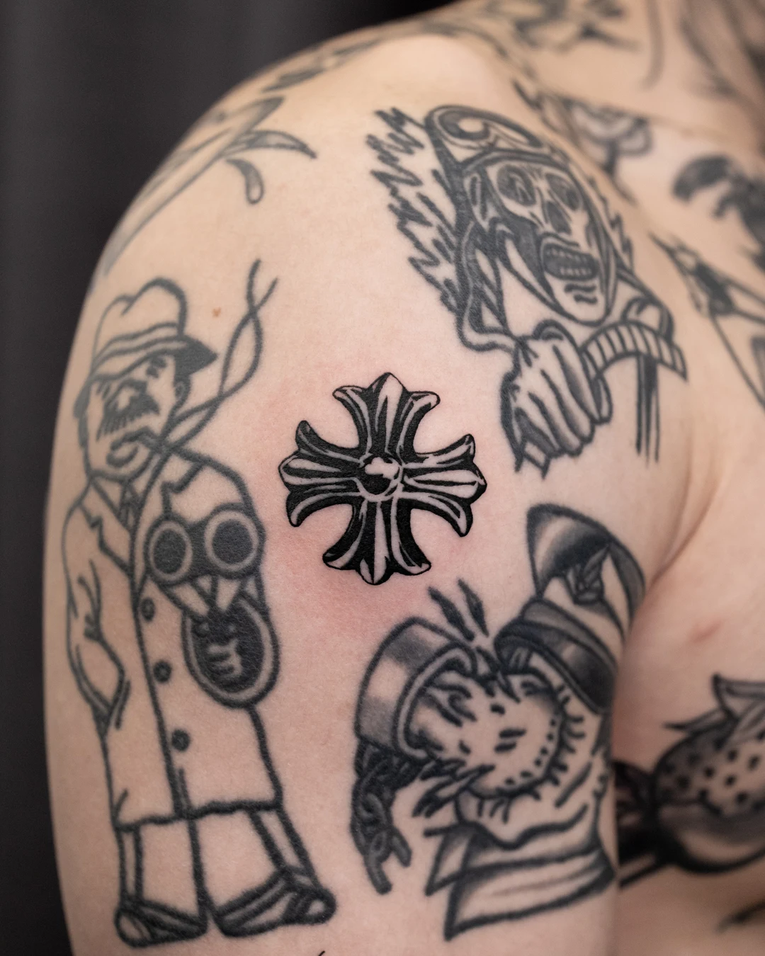 CROSS