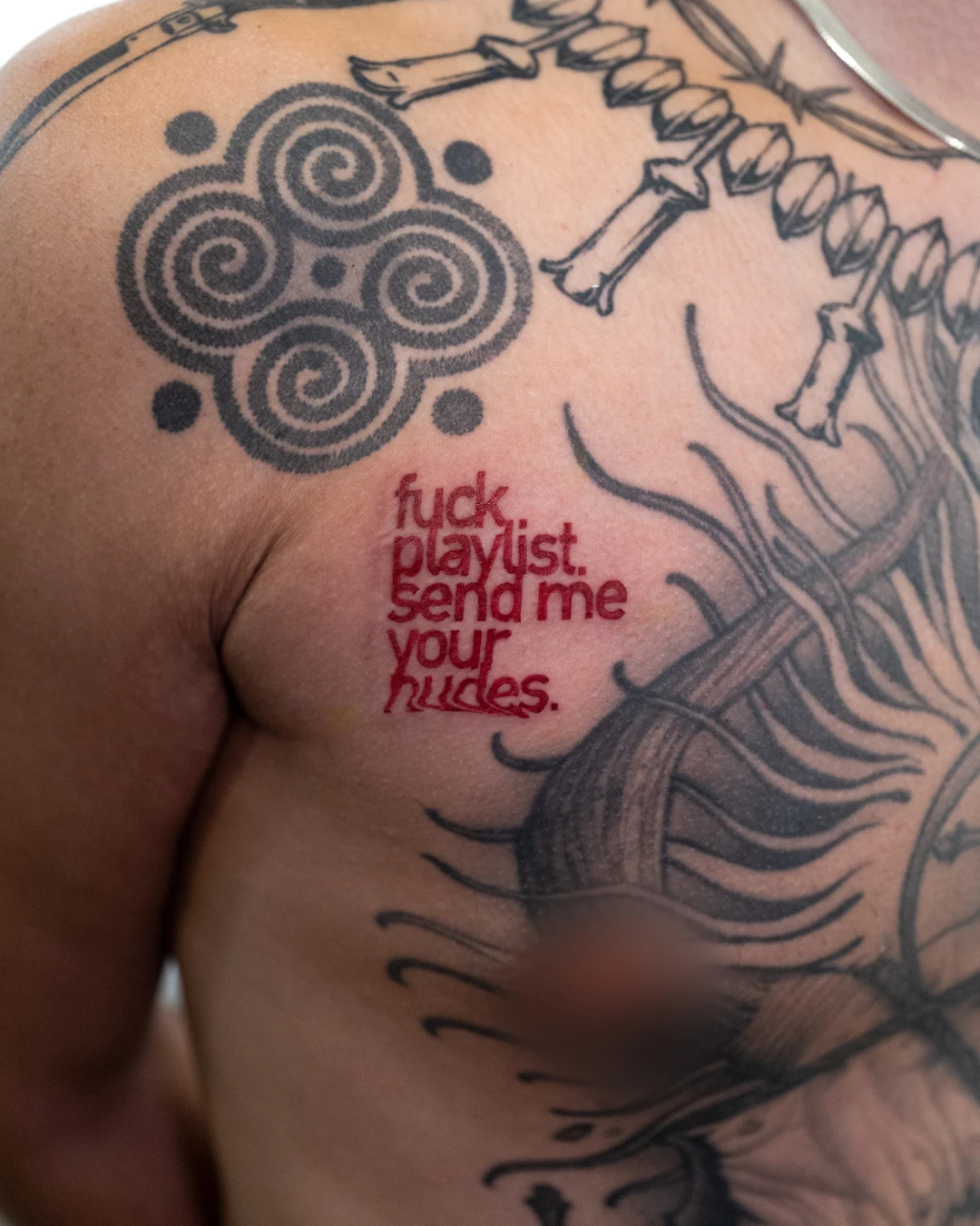 LETTERING